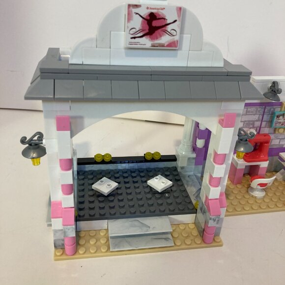 Mega Bloks American Girl Isabelle's Ballet Recital 952024 With Manual + Figures - Picture 8 of 10